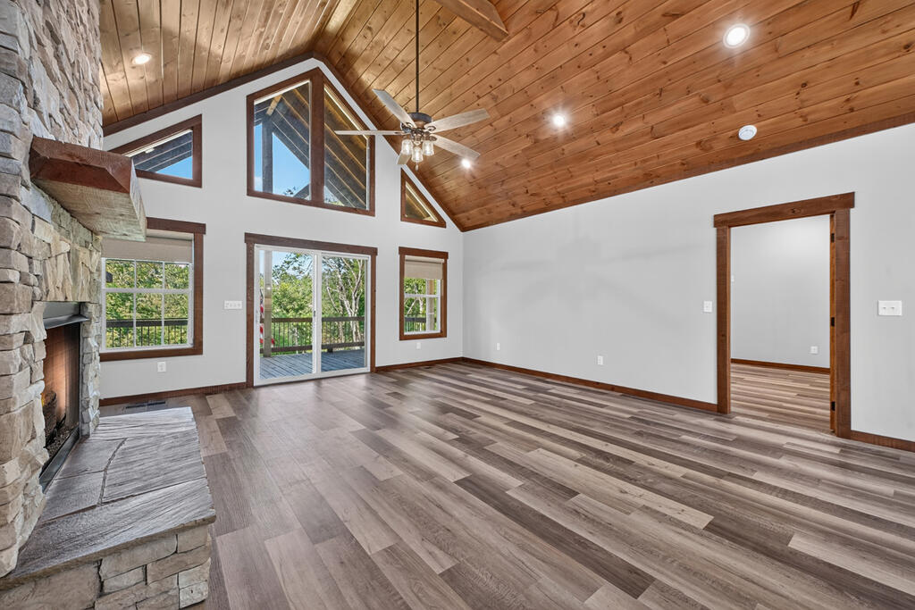236 Ivy Drive Property Photo 8