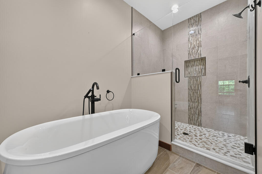 236 Ivy Drive Property Photo 22