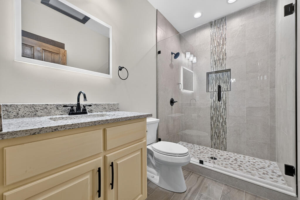 236 Ivy Drive Property Photo 24