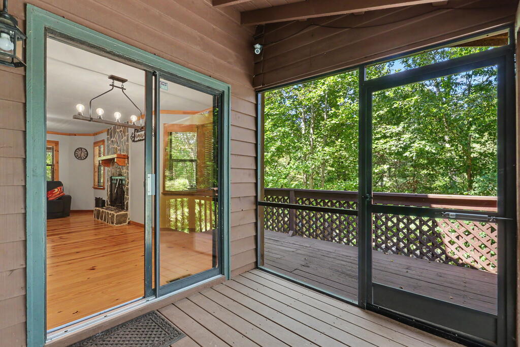 1133 Garrett Circle Property Photo 10