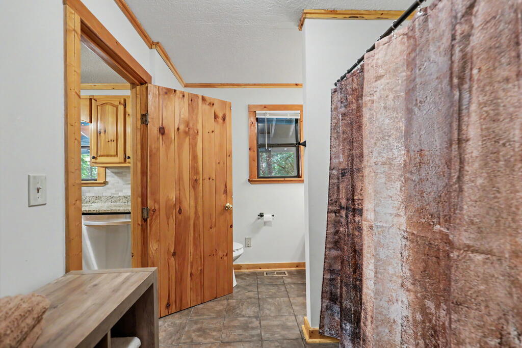 1133 Garrett Circle Property Photo 16