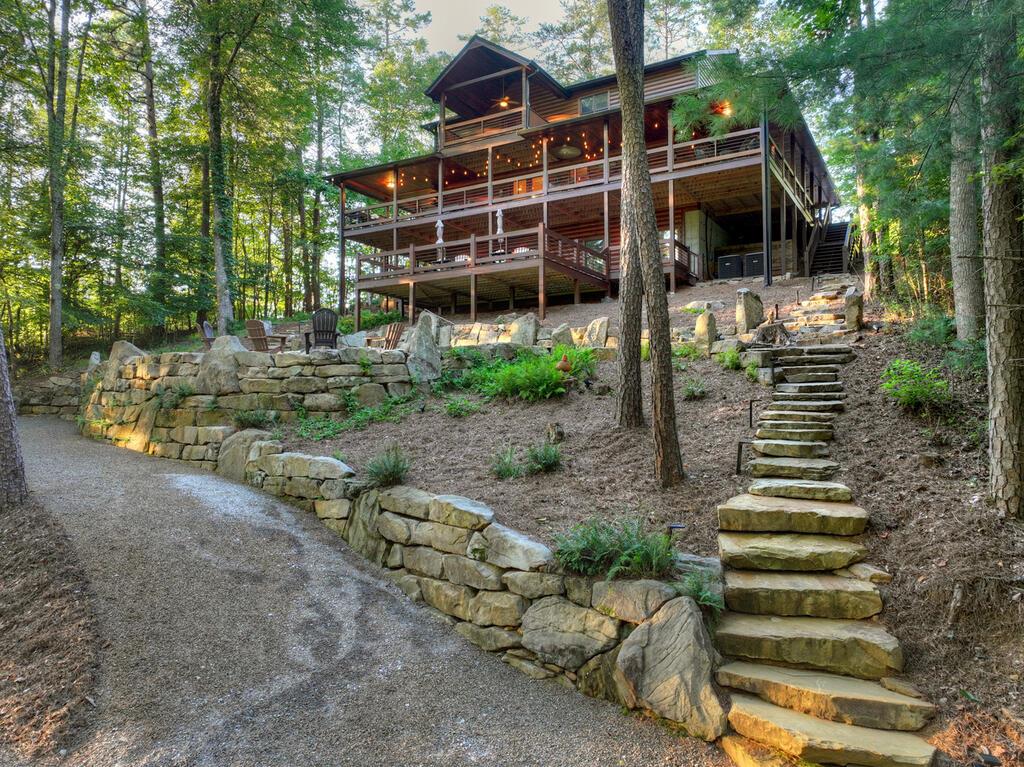 303 Major Ridge Road Property Photo 1