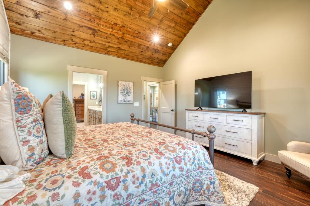 921 Ridge Pointe Way Property Photo 19