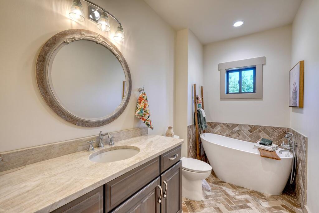 921 Ridge Pointe Way Property Photo 35