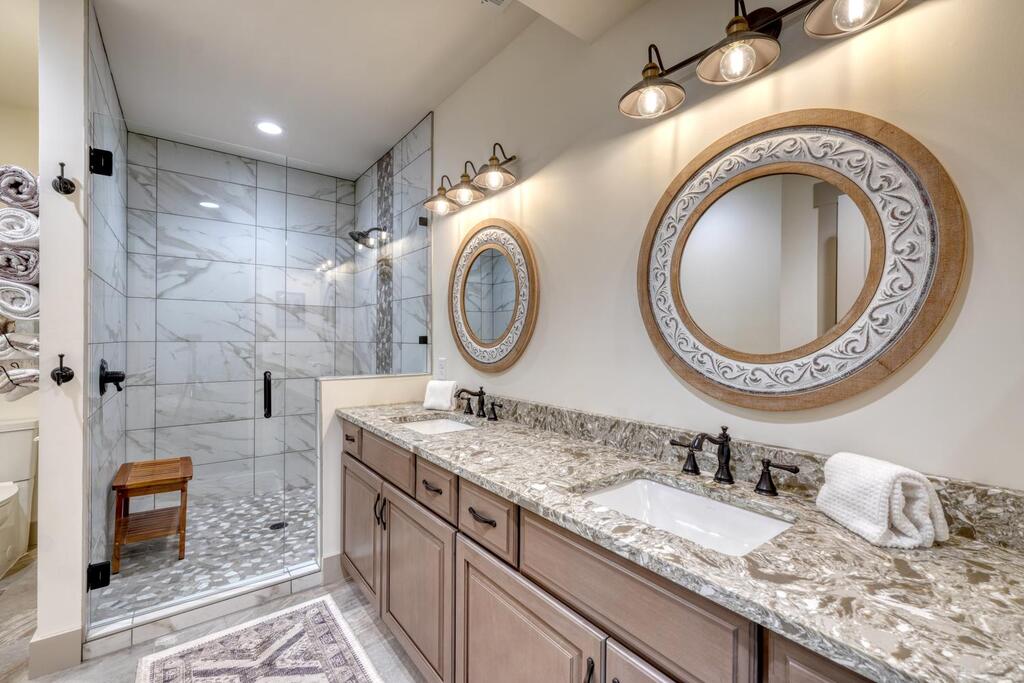 921 Ridge Pointe Way Property Photo 39