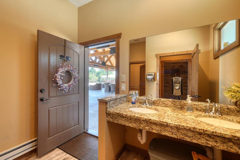 921 Ridge Pointe Way Property Photo 76
