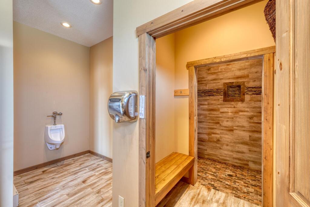 921 Ridge Pointe Way Property Photo 78