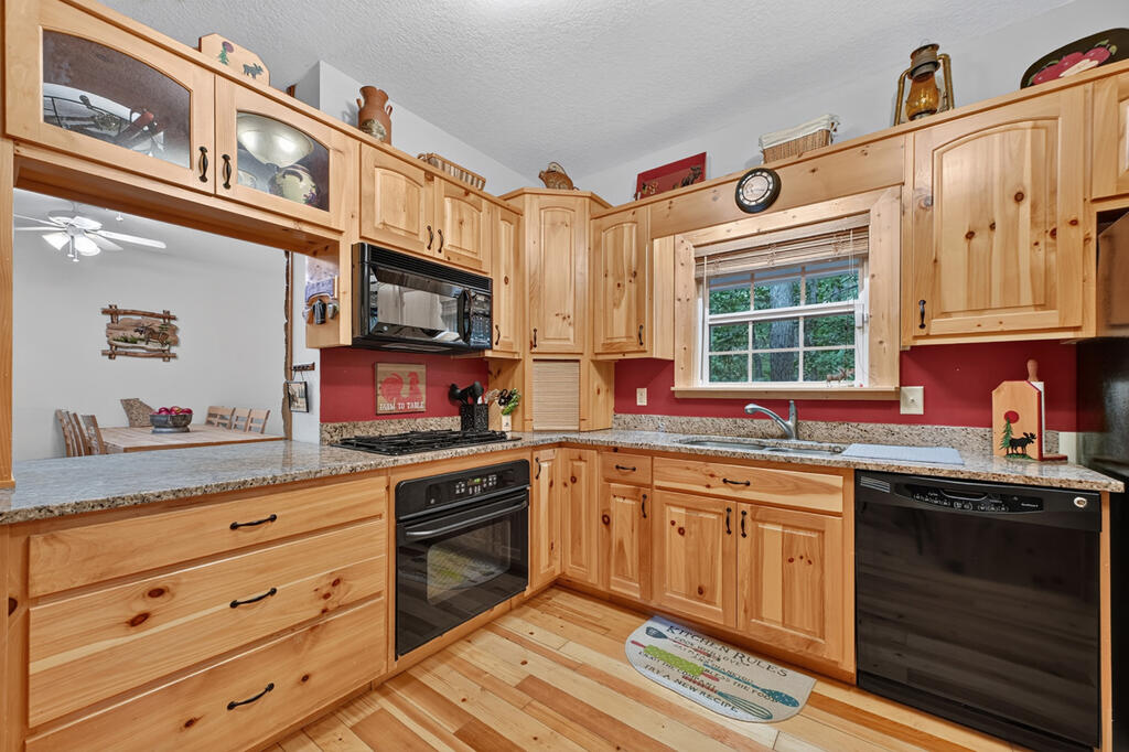 14 Orlon Drive Property Photo 12