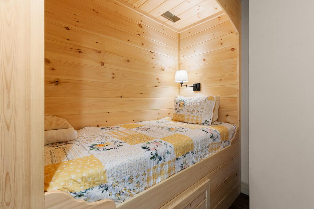 152 Cherry Court Property Photo 38