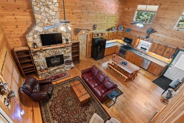 717 Evergreen Lane Property Photo 13