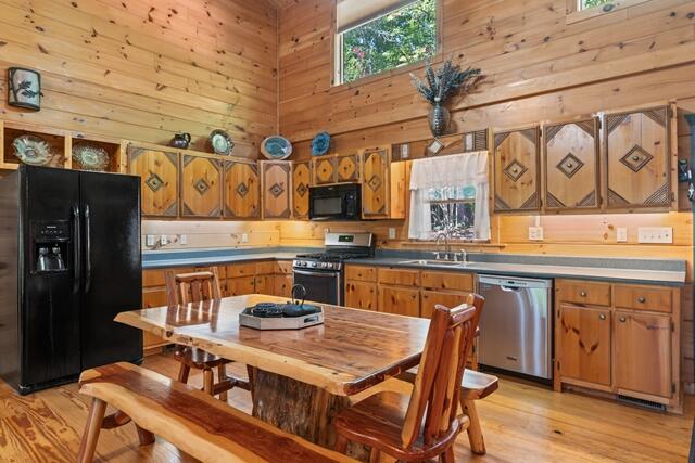 717 Evergreen Lane Property Photo 14