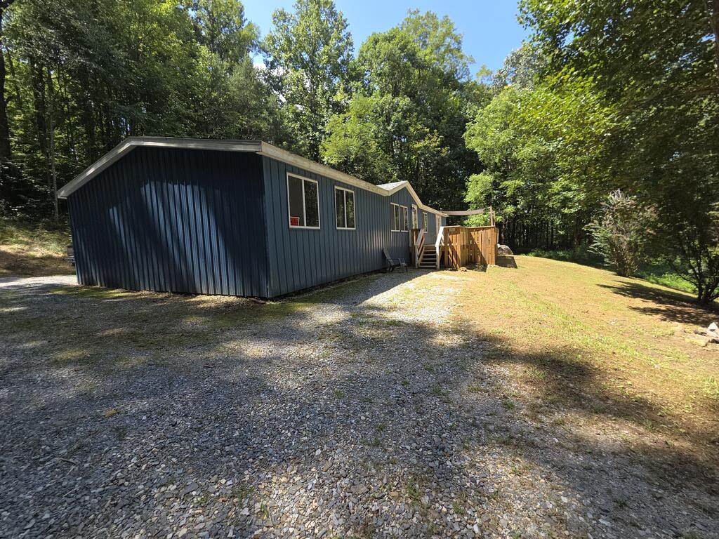 1522 Red Marble Road Property Photo 2