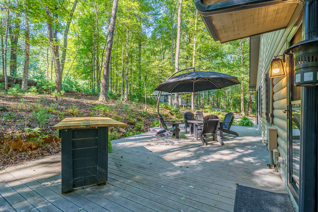 31 Highland Hammock Drive Property Photo 6