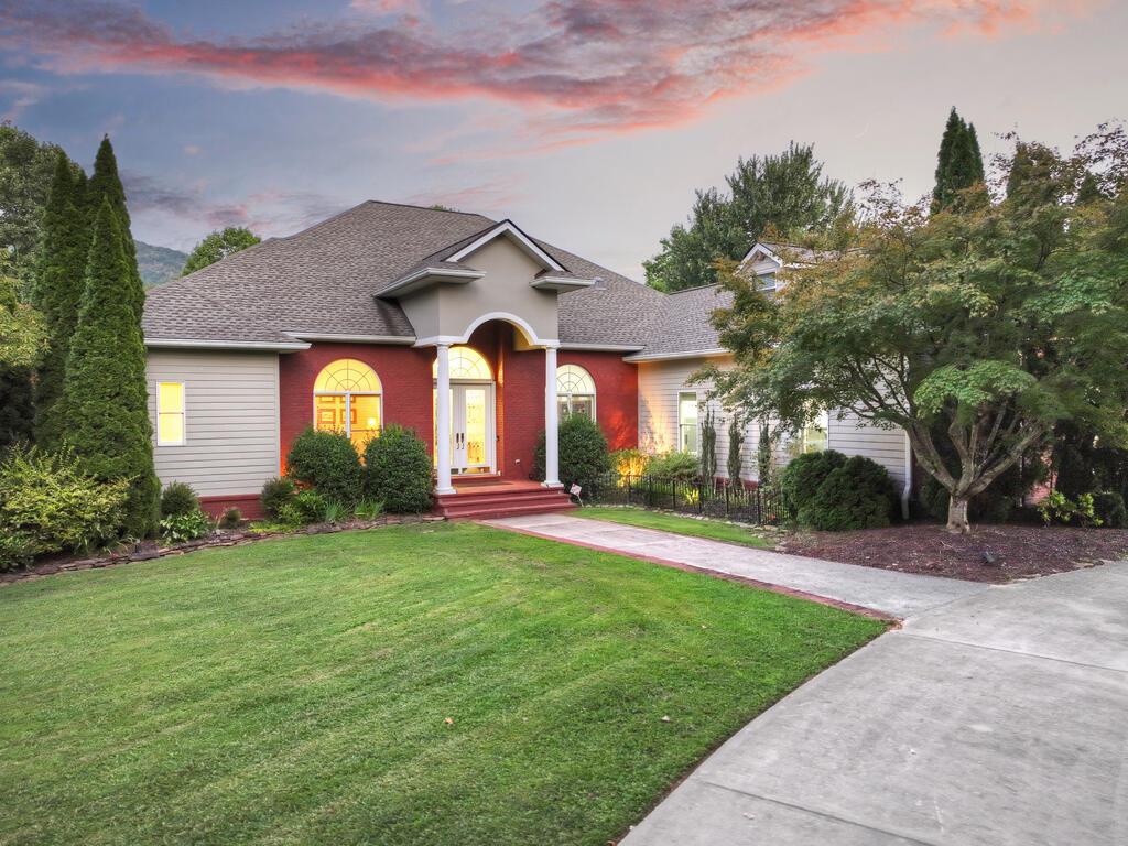 4165 Asheland Cove Drive Property Photo 1