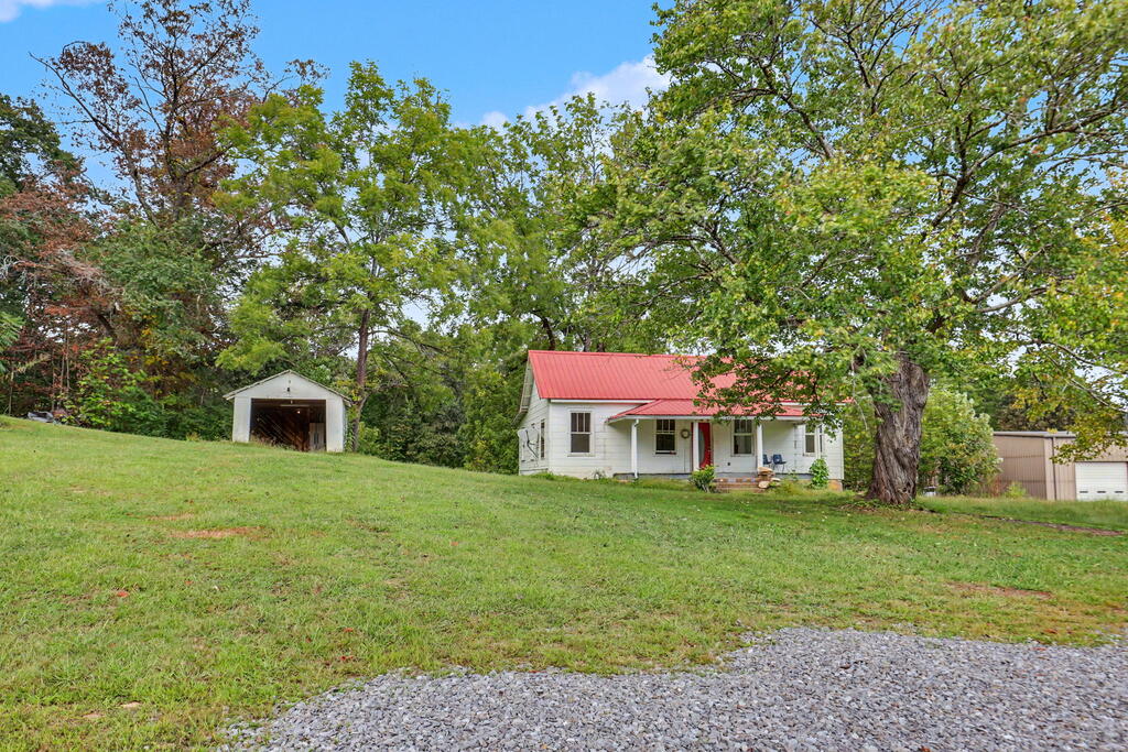 565 Tomotla Road Property Photo 8