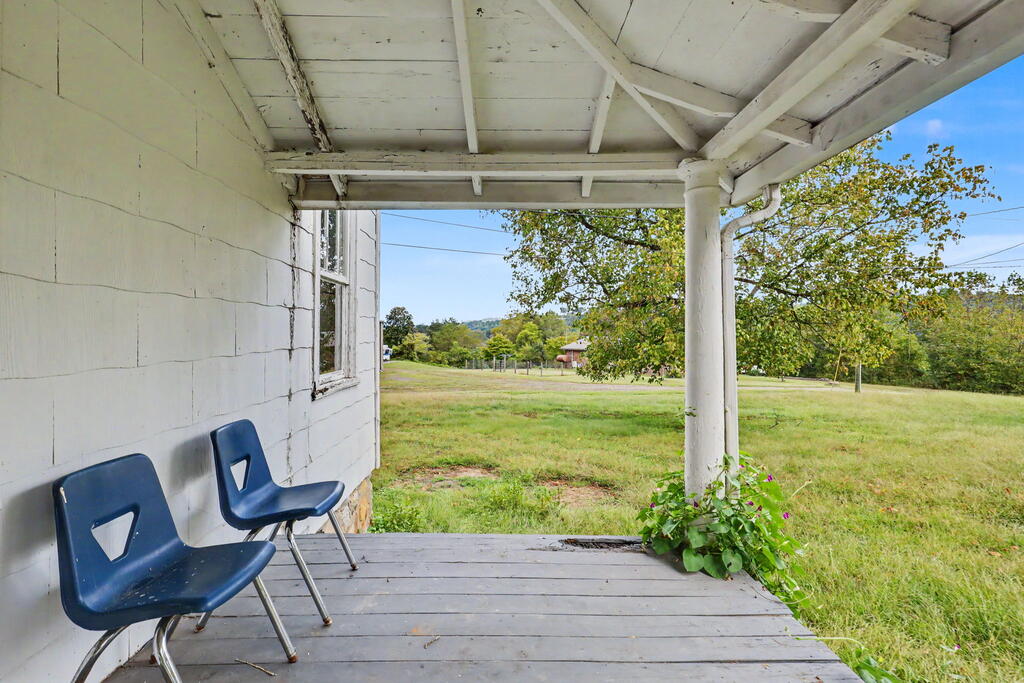 565 Tomotla Road Property Photo 9