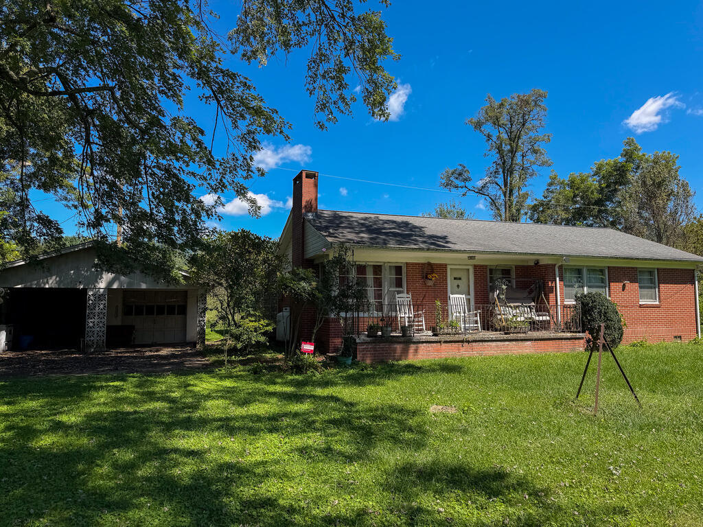 414 Old Robbinsville Road Property Photo 2