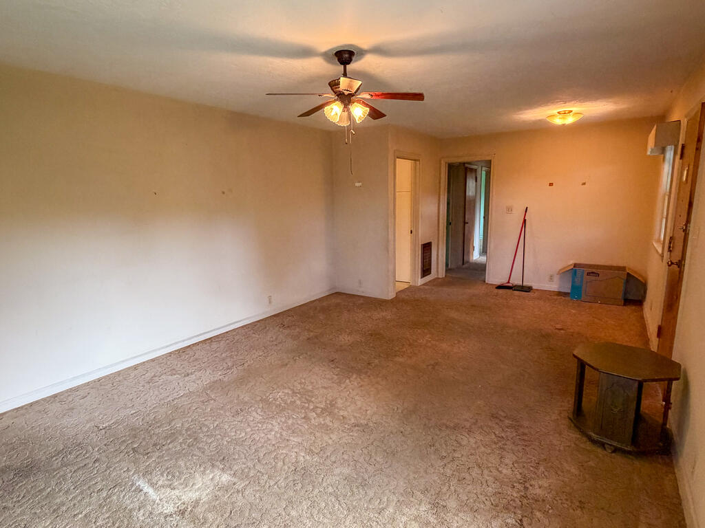 414 Old Robbinsville Road Property Photo 7