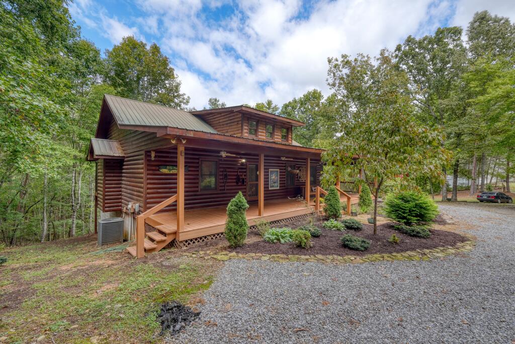 364 Brasstown Hills Road Property Photo 2
