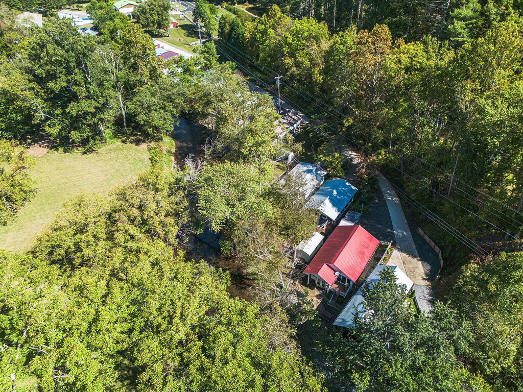 4184 River Bank Run Property Photo 3