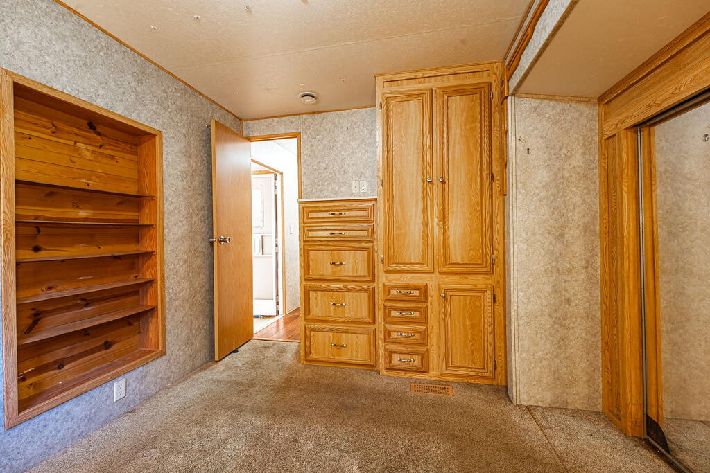 4184 River Bank Run Property Photo 14
