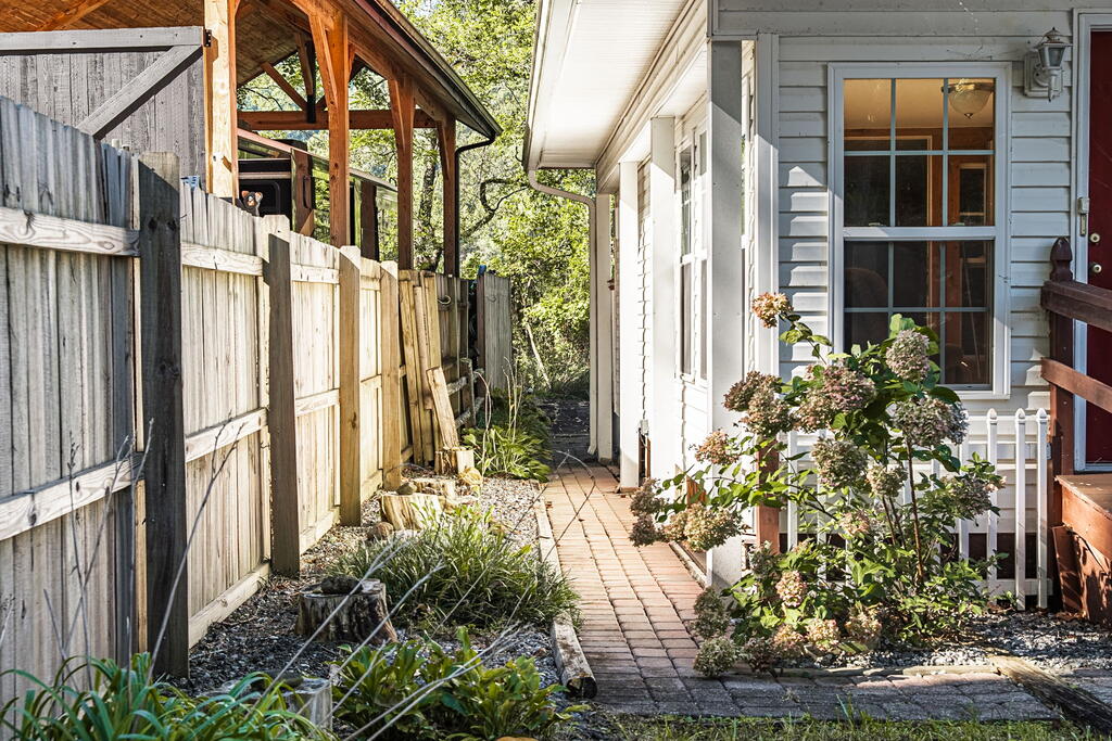 4184 River Bank Run Property Photo 15