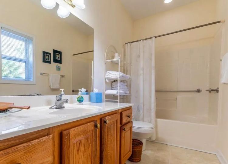 121 River Street Property Photo 23