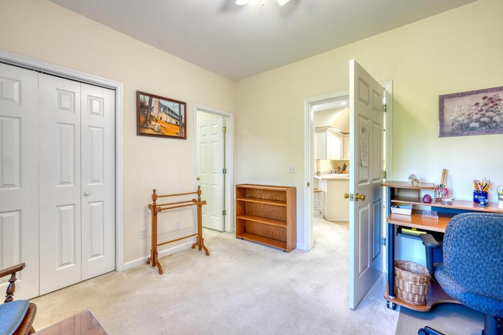 121 River Street Property Photo 25