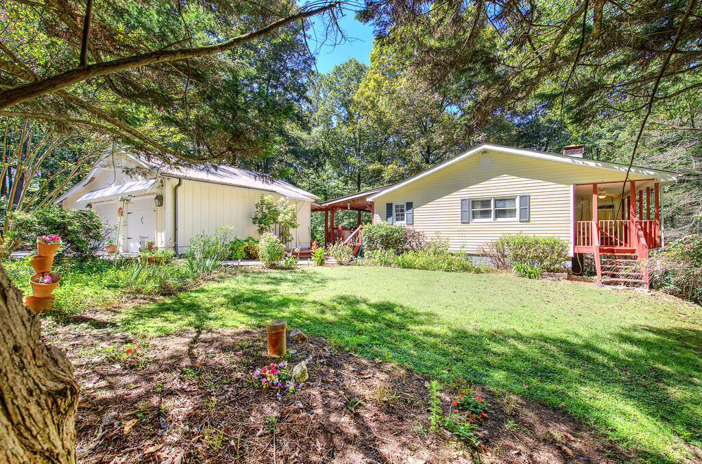 2108 Blackberry Mountain Road Property Photo 1