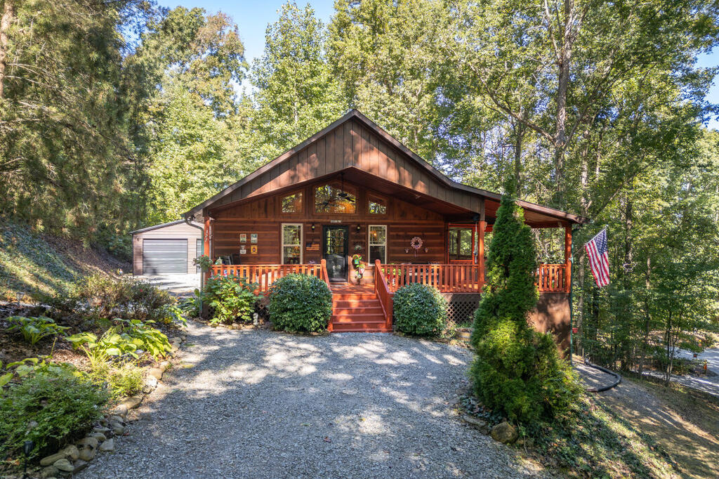327 Eagles Nest Lane Property Photo 1