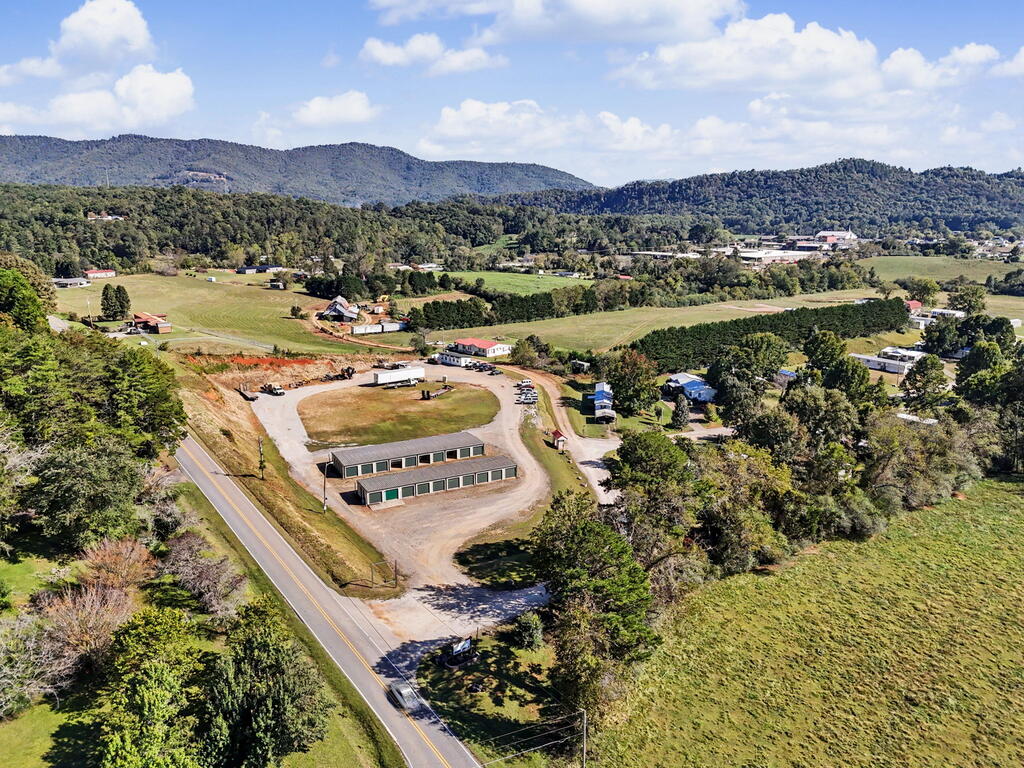 3 Deer Way Property Photo 1