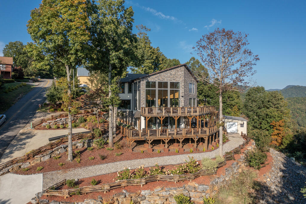 540 Mountain Top Road Property Photo 1