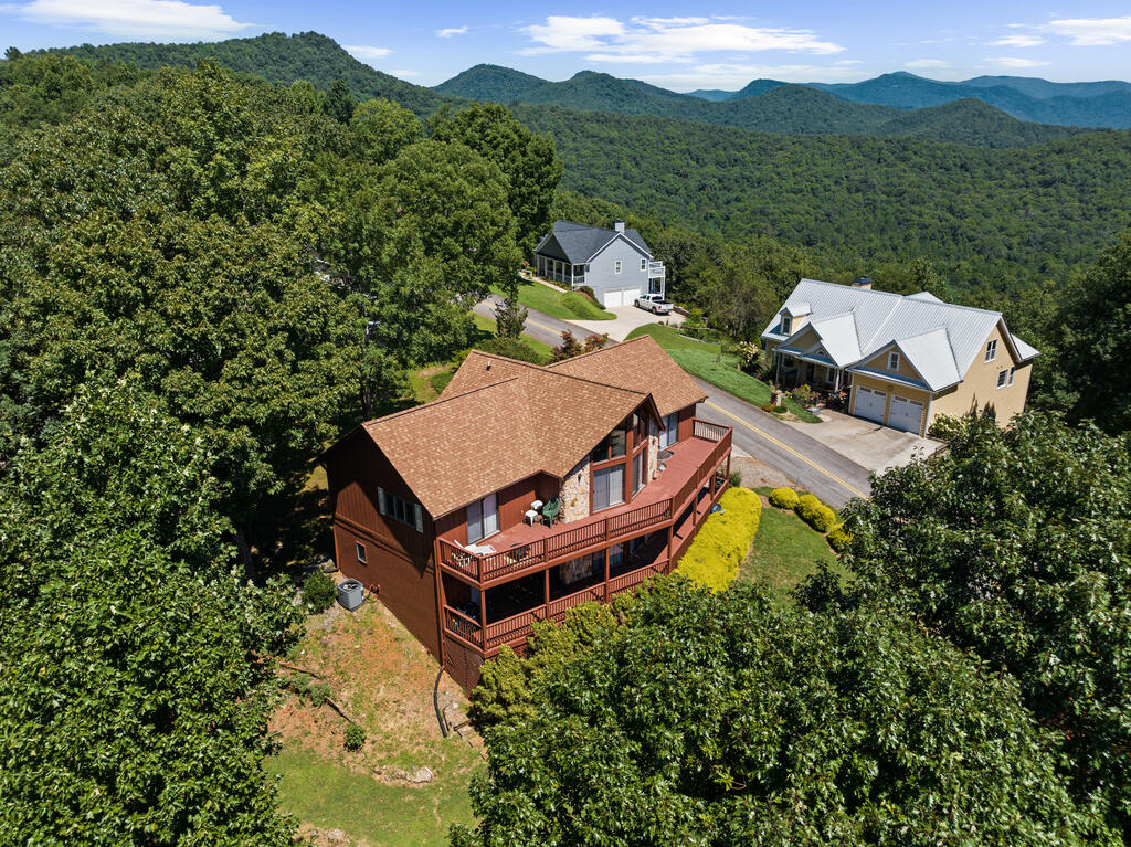 567 Mountain Top Road Property Photo 3