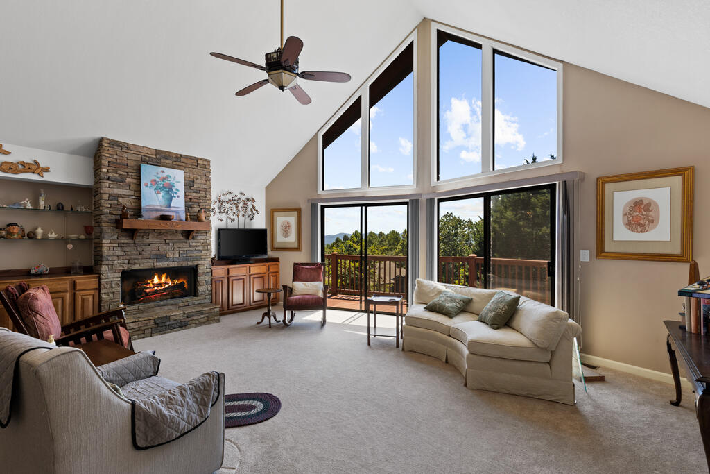 567 Mountain Top Road Property Photo 11