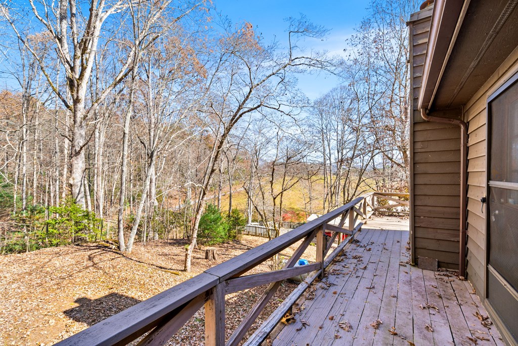 668 Tay Walk Way Property Photo 16