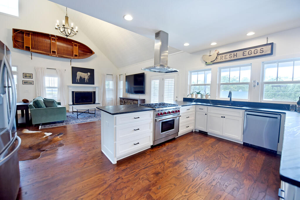 41 Hall Street Property Photo 24