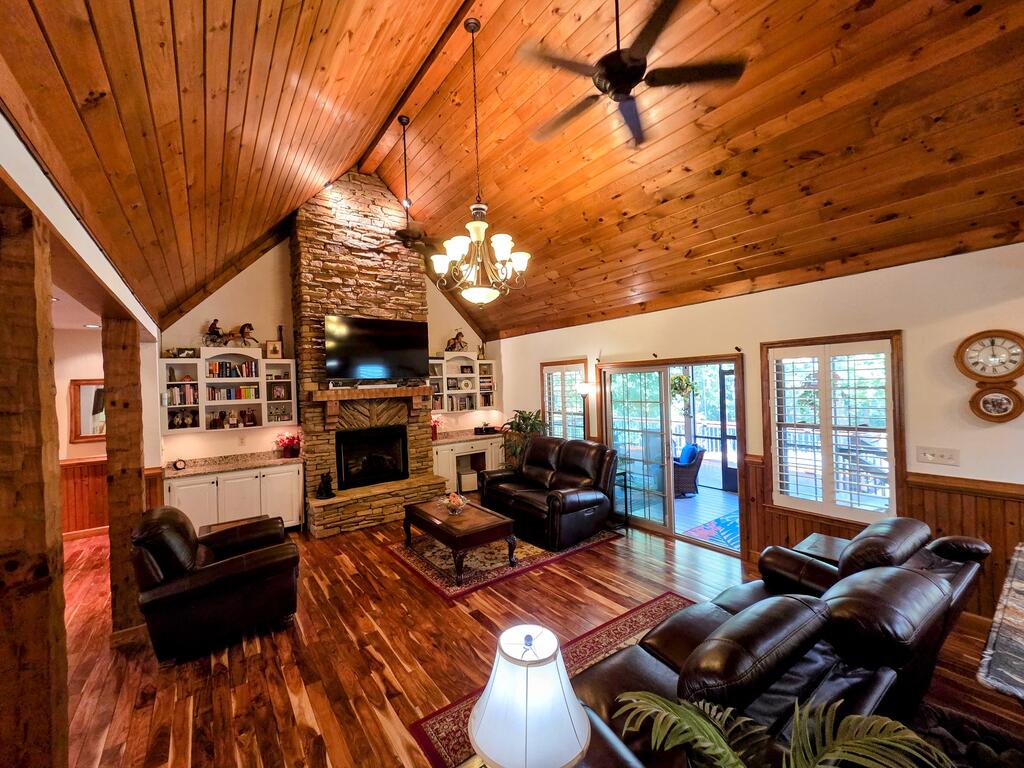 159 Apple Blossom Road Property Photo 9