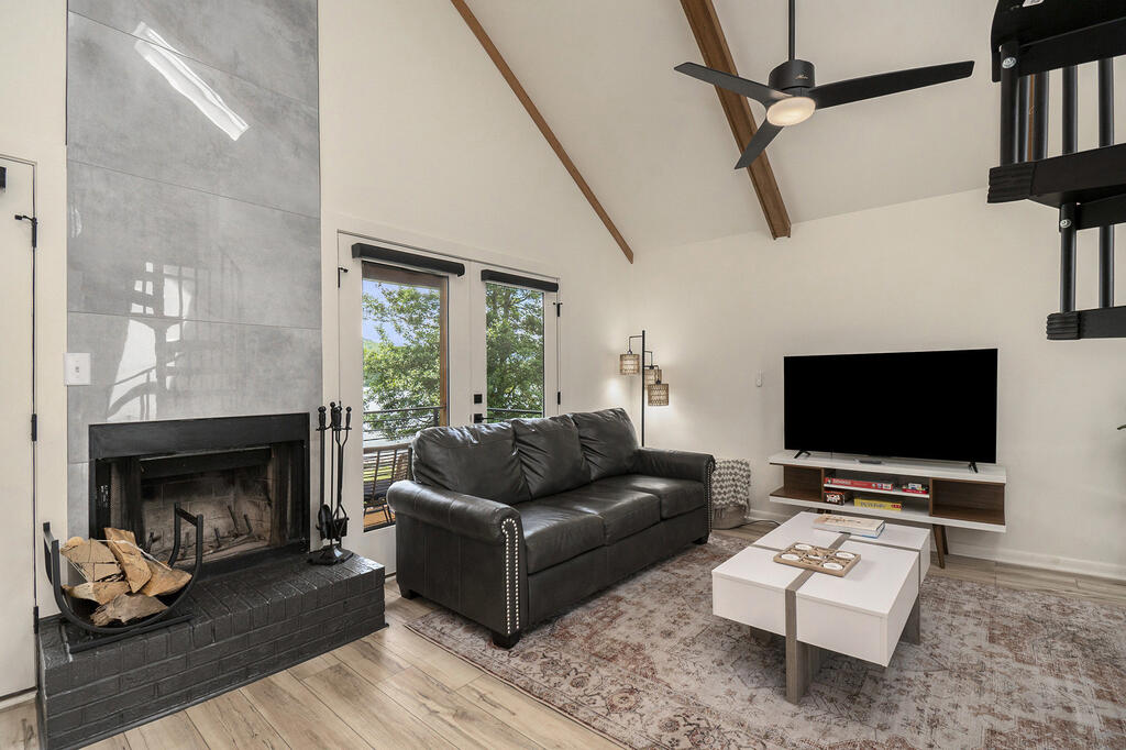 834 Lower Bell Creek Road Property Photo 12