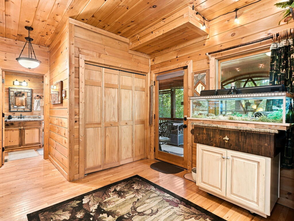 218 Kings Farm Road Property Photo 22