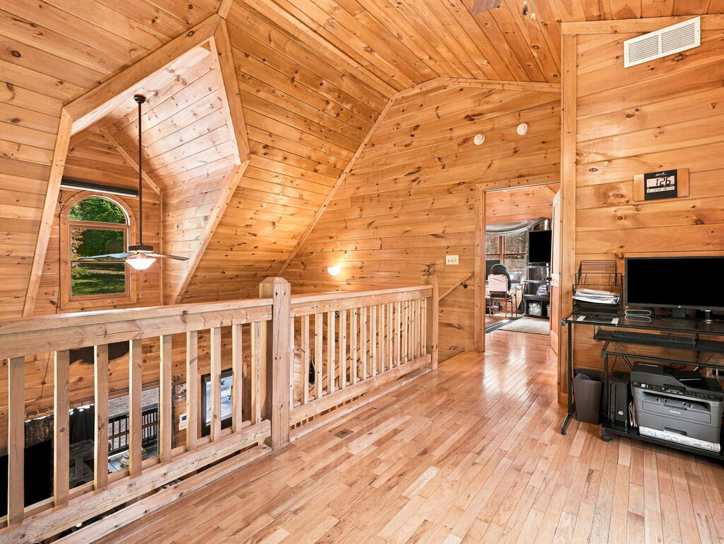 218 Kings Farm Road Property Photo 25