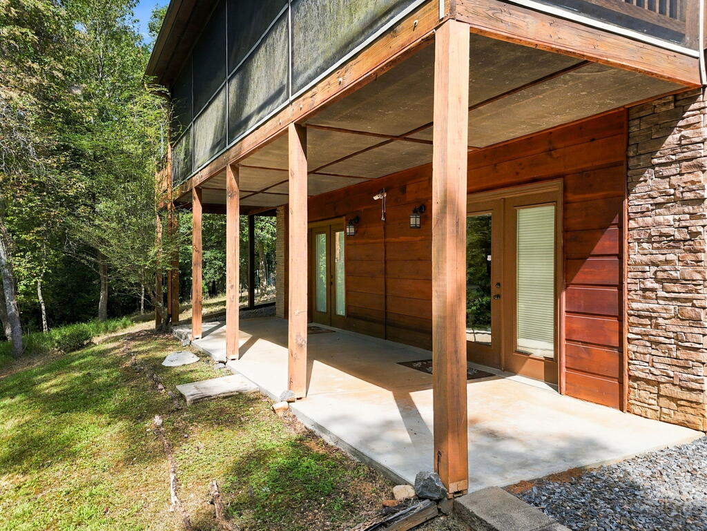218 Kings Farm Road Property Photo 39