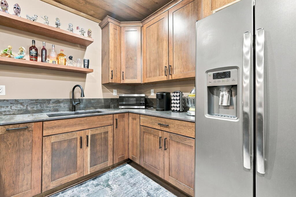 24 Jared Road Property Photo 13