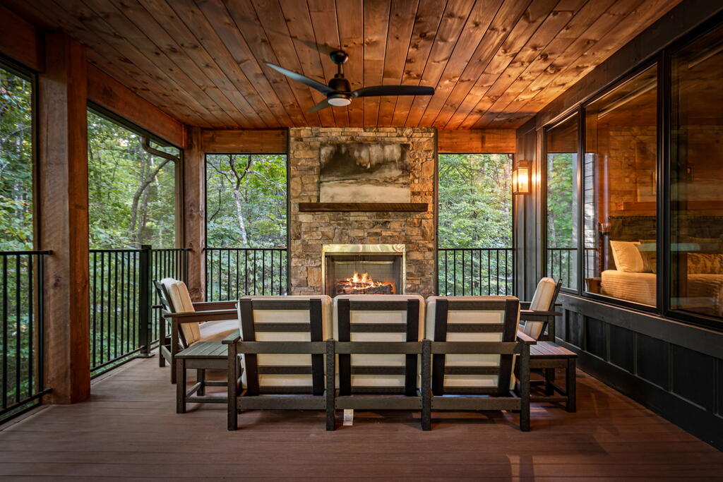 248 Weaver Creek Overlook Property Photo 30