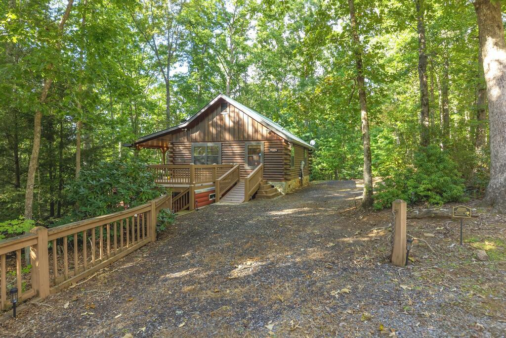 157 Sunrise Lane Property Photo 2