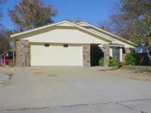 121 Magnolia Property Photo 1