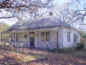 400 S Donnie Property Photo 1