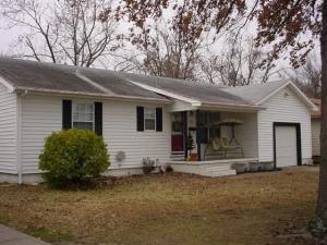 308 SE 10TH Street Property Photo 1