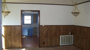 310 E Railway Property Photo 1