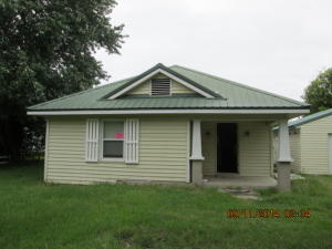 109 S 6TH Street Property Photo 1