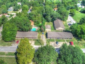 232 S Indianola Property Photo 1